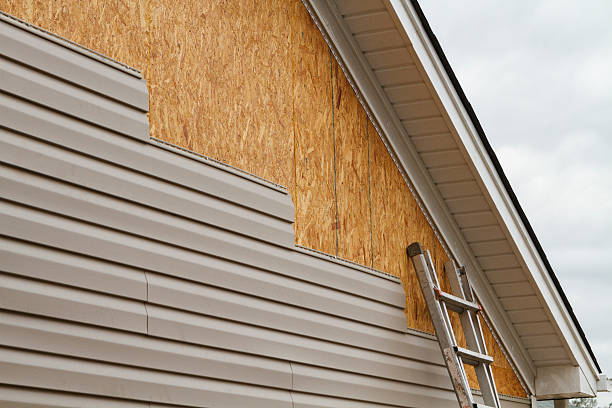 Professional Fiber Cement Siding technician working in Littleton, CO